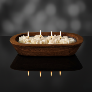 Sojawachskerze mit Blumen in nachhaltiger Holzschale – 4-Docht-Kerze - Deko Geschenkidee